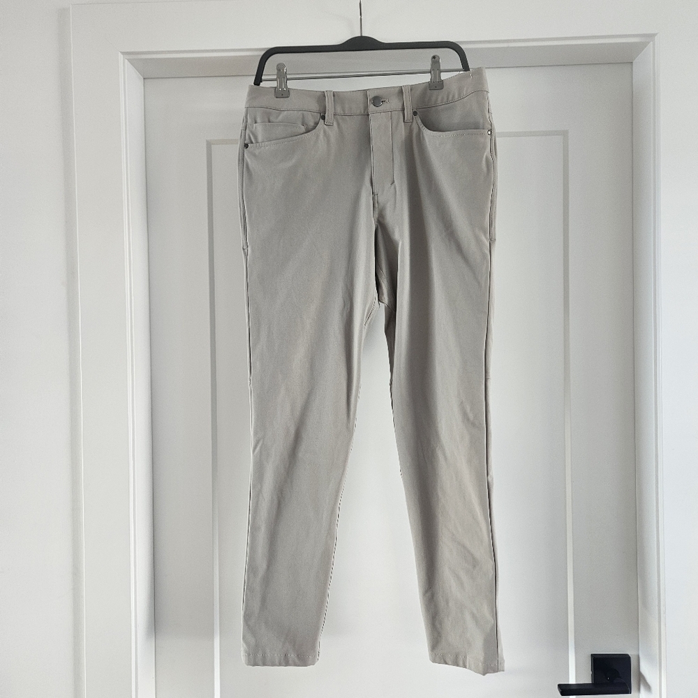 Lululemon Commission Slim-Fit Pant Men's Size 31 - Grayish Khaki